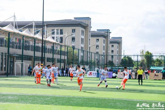 中国男篮1分险胜新西兰 李凯尔18分+致胜抢断